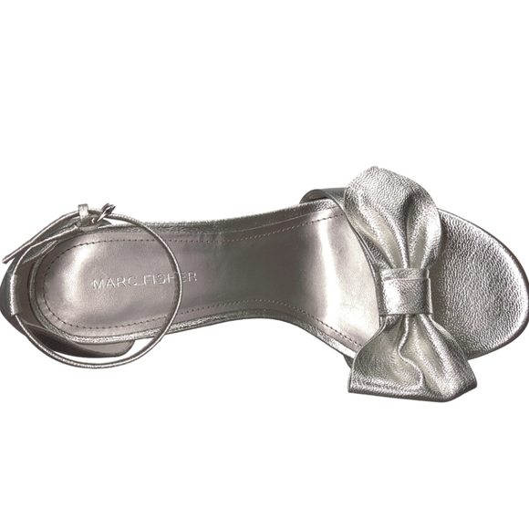 NIB Marc Fisher silver Malden Sandal, Sz 8.5 - Picture 5 of 6